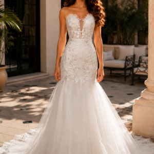 Strapless mermaid wedding dress with a sweetheart neckline and appliqués personalized